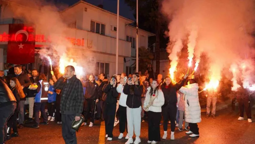 Türkiye şampiyonları davul-zurna ve meşalelerle karşılandı