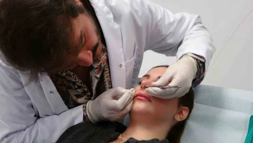 Tuzla Devlet Hastanesi'nde yapay zekâ destekli estetik cerrahi dönemi başladı