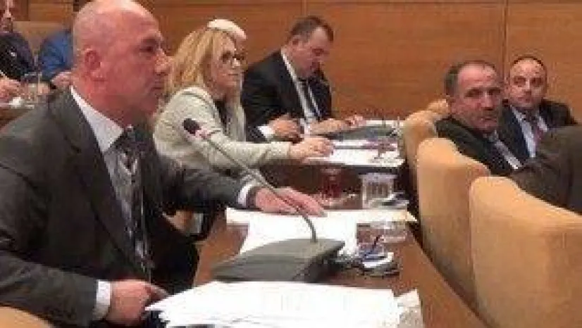 Meclis toplantısına damga vuran diyalog