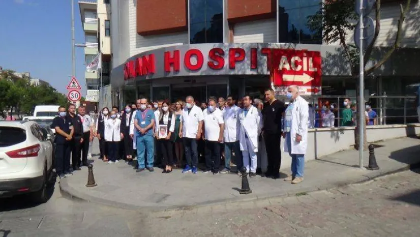 Meslektaşları Ekrem Karakaya için saygı duruşunda bulundular