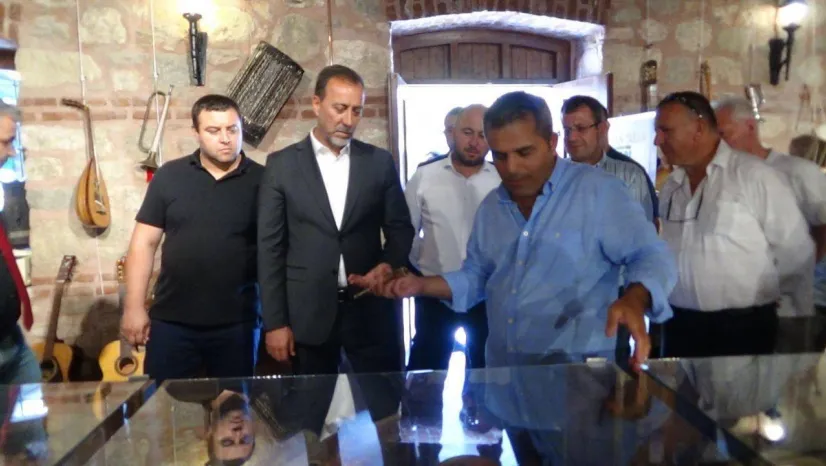 Volkan Yaran Uluslararası Çalgı Koleksiyonu sergisi açıldı