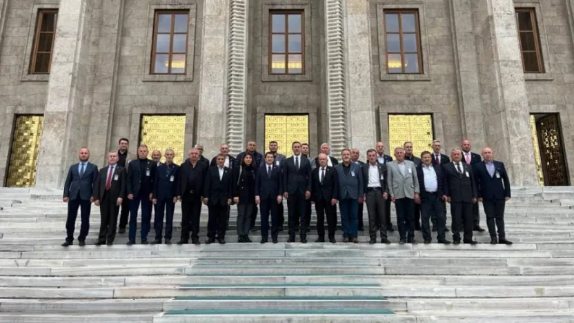 Başkan Yılmaz muhtarlar ile Ankara mesaisi yaptı