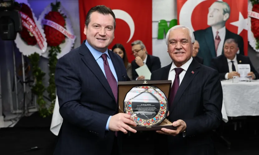 Recep Akıncı'dan Kongrede Veda Mesajı: 'Görevi Gönül Rahatlığıyla Devrediyoruz'