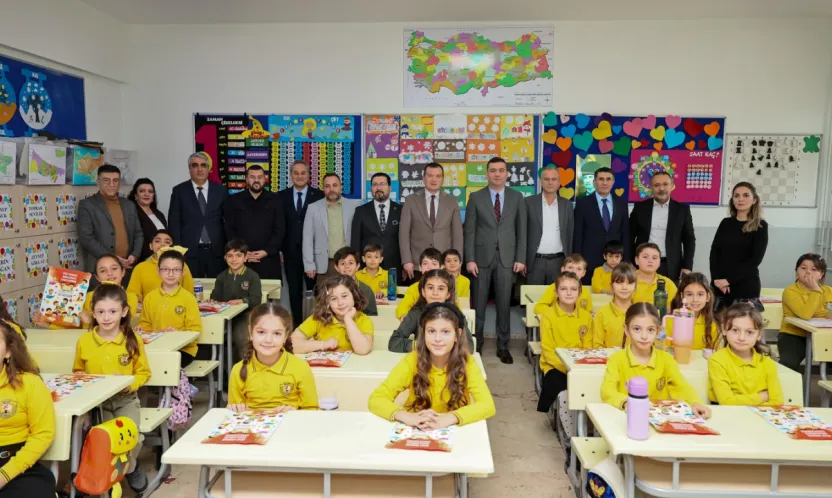 Silivri'de 36 bin öğrenci karne aldı, yarıyıl tatili başladı